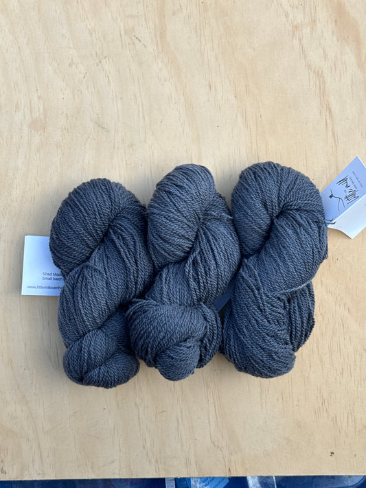 SHADOW BLUE WORSTED